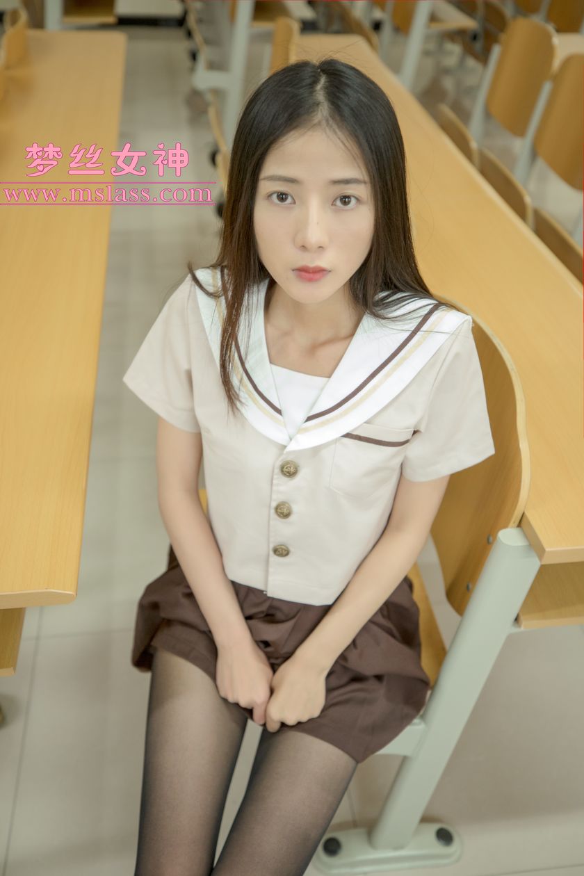 [MSLASS梦丝女神] 2019-05-06 雪馨 课后时光（黑) [46P/325MB]